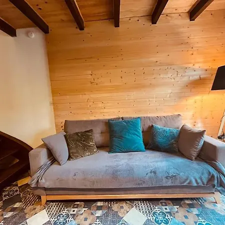 Maison Montagne Lelou - 4 A 6 Personnes - Jacques Des Blats * Saint-Jacques-des-Blats